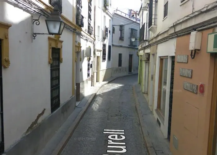 Piso Dos Dormitorios Junto Plaza Colon